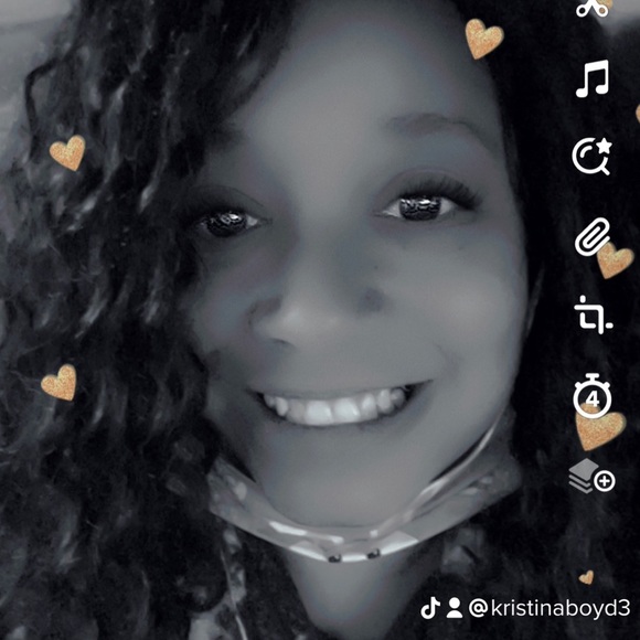 Meet your Posher, Kristina - Picture 1 of 1